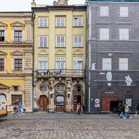 In Town Hostel Lviv Ngoại thất bức ảnh